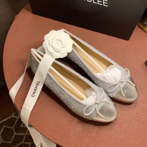 Double Tone Ballerina